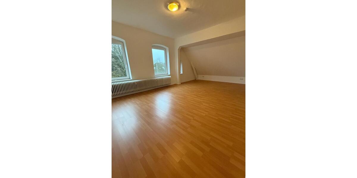 Geräumige Altbauwohnung - frisch renoviert & familienfreudlich 6 zimmer