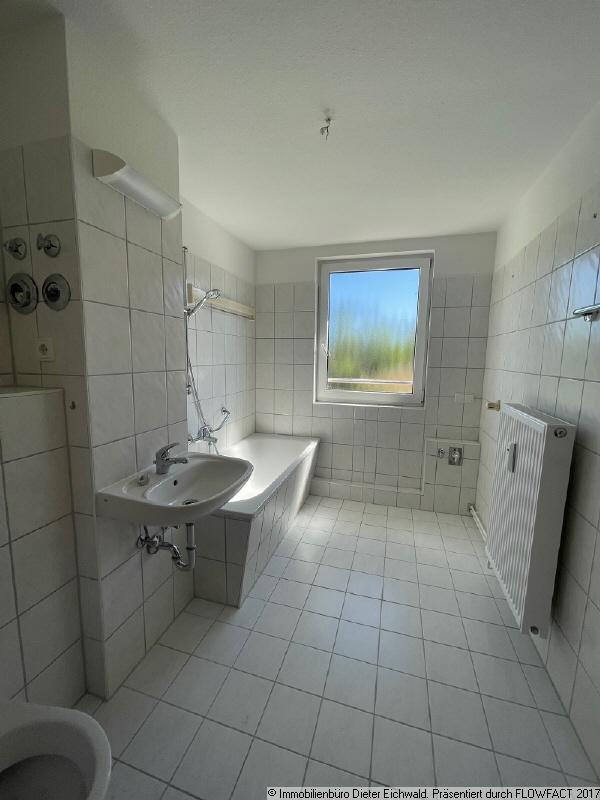 Gefunden! Praktische sonnige 2-Raum-Wohnung im DG