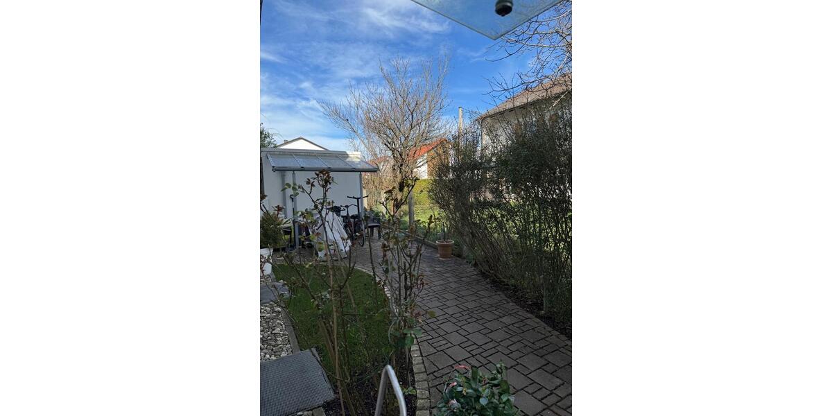 Dachgeschoßwohnung München Allach-Untermenzing - 3 Zimmer, 83 m&sup2;, 2.290&euro; | Angebot:26038538