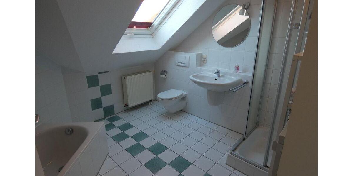 Dachgeschoßwohnung Erlenbach am Main - 2 Zimmer, 53 m&sup2;, 620&euro; | Angebot:26070158