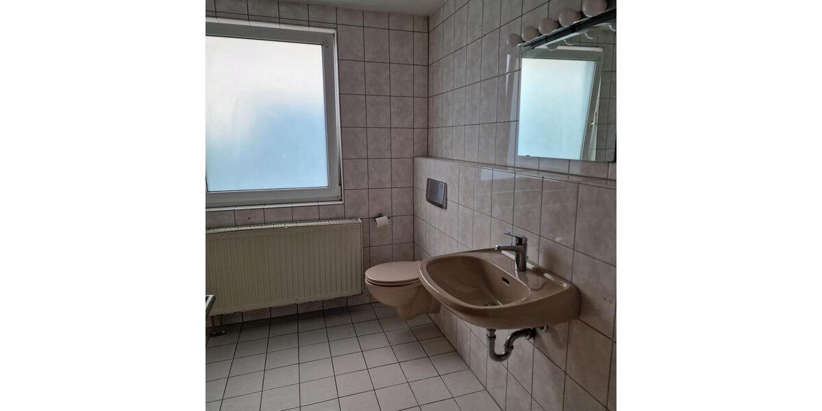 Dachgeschoßwohnung Osann-Monzel Monzel - 3 Zimmer, 88 m&sup2;, 700&euro; | Angebot:24599310