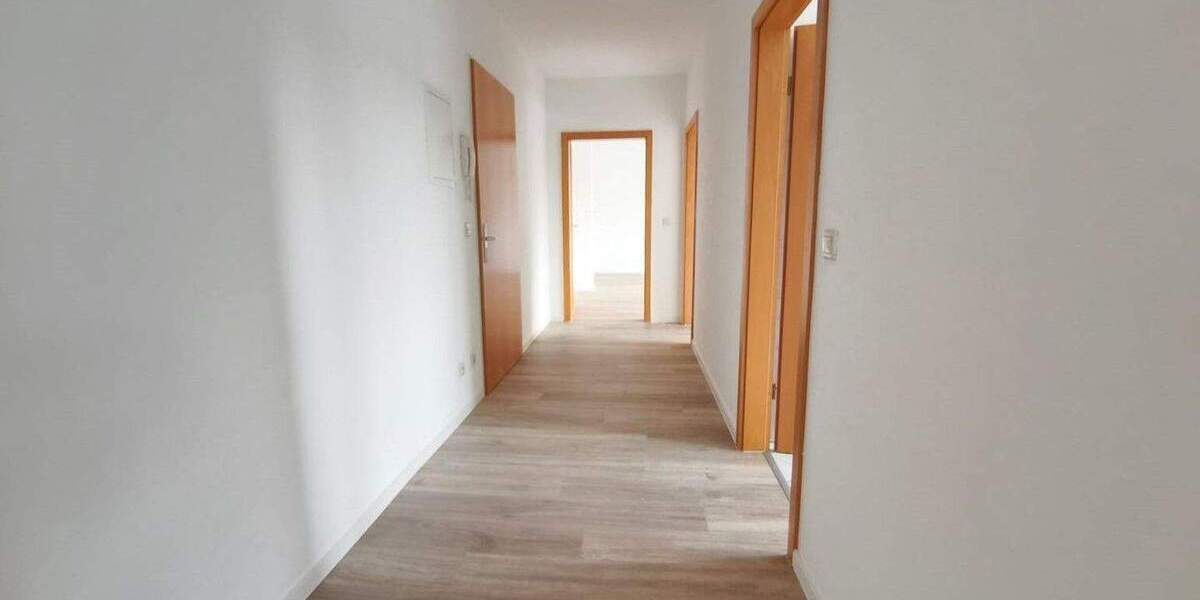 Etagenwohnung Bitterfeld Wolfen - 2 Zimmer, 65 m&sup2;, 455&euro; | Angebot:25704656