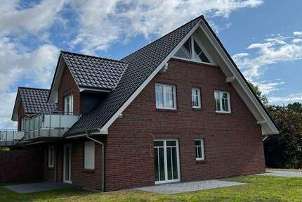 STELLE: 4-Zi. Maisonette Wohnung mit ausgebautem Spitzboden und Balkon 4 zimmer