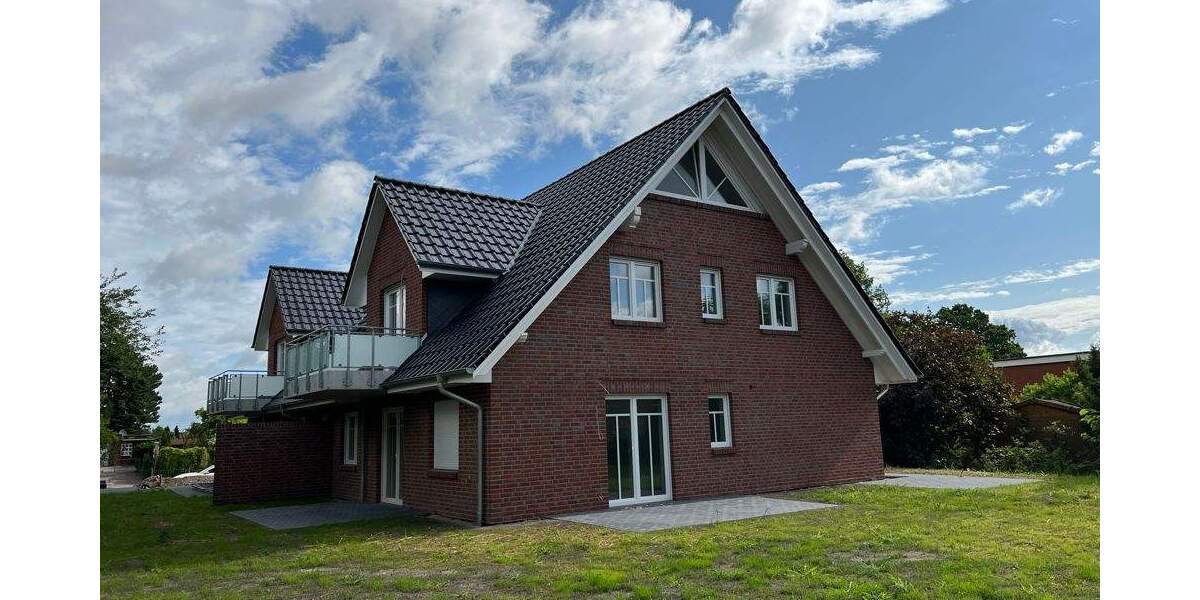 STELLE: 4-Zi. Maisonette Wohnung mit ausgebautem Spitzboden und Balkon 4 zimmer