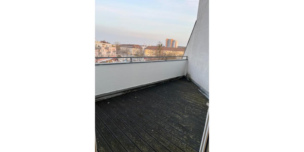 Etagenwohnung Wolfsburg - 2 Zimmer, 84 m&sup2;, 900&euro; | Angebot:26618676