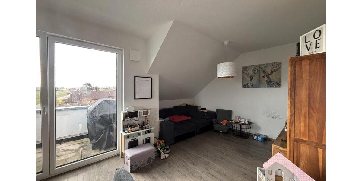 Dachgeschoßwohnung Weyhe - 3 Zimmer, 95 m&sup2;, 1.140&euro; | Angebot:26181046