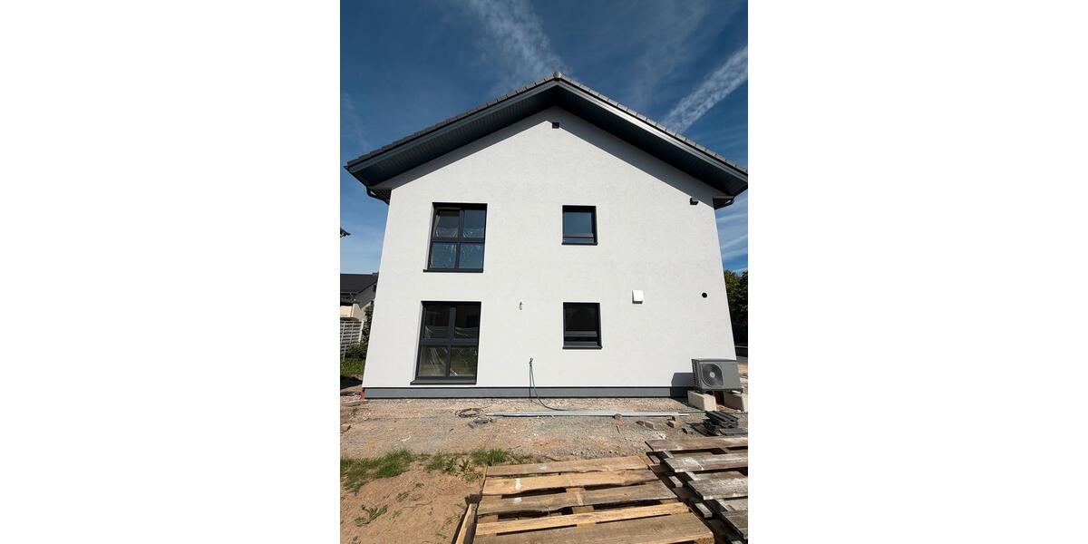 Erdgeschoßwohnung Friedewald - 4 Zimmer, 97 m&sup2;, 1.650&euro; | Angebot:26429898