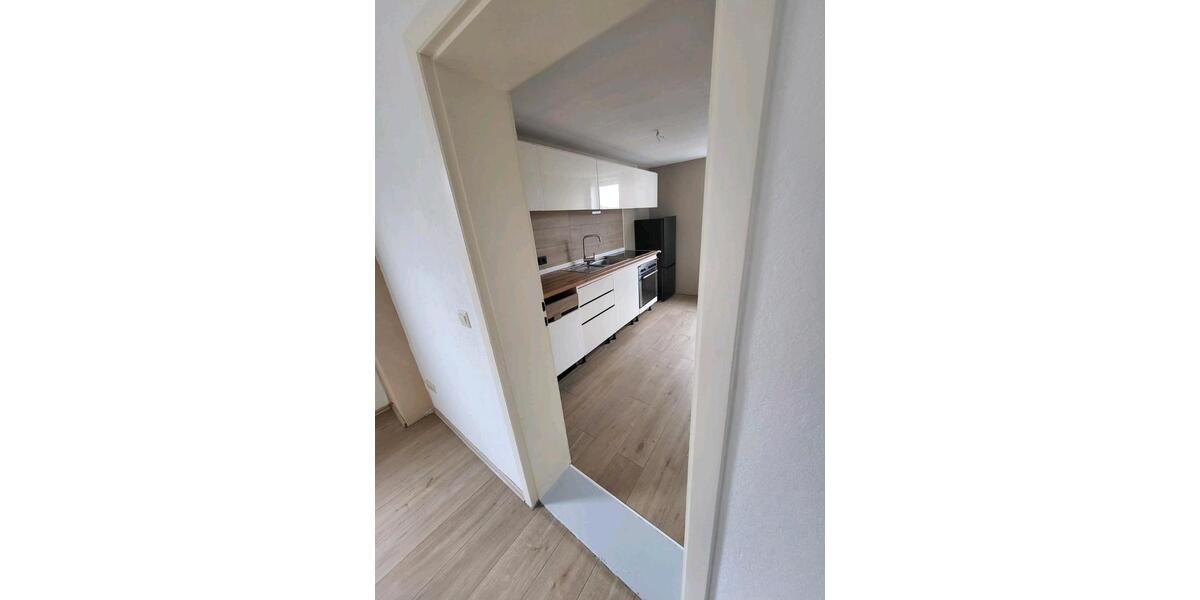 Etagenwohnung Neuhaus am Rennweg - 2 Zimmer, 60 m&sup2;, 570&euro; | Angebot:26670705