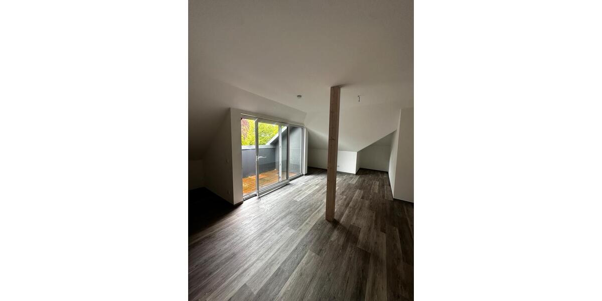 Etagenwohnung Auerbach/Vogtland Vogtland - 3 Zimmer, 102 m&sup2;, 700&euro; | Angebot:26699293