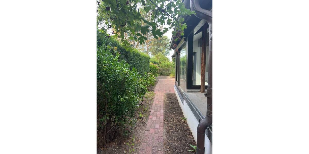 D-Kaiserswerth: Einfamilienhaus, 2 Zimmer, ca. 80 m² Wohnfl., ca. 60 m² Nutzfläche, Terrasse, Stellplatz 2 zimmer