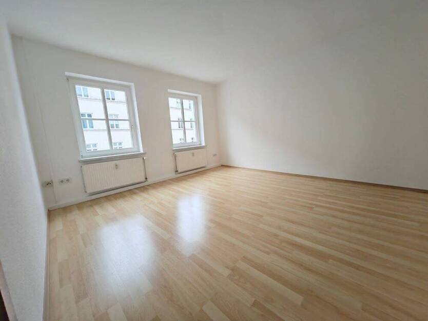 Mein neues Zuhause!! Stadtnahe 2 Zimmer-Wohnung mit Einbauküche + Tageslichtbad mit Wanne