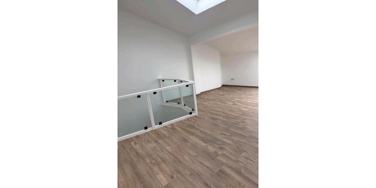 Dachgeschoßwohnung Bad Kreuznach Bad Münster am Stein-Ebernburg - 2 Zimmer, 70 m&sup2;, 1.080&euro; | Angebot:26442554