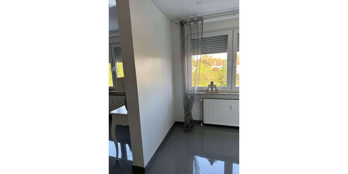 Etagenwohnung Leverkusen - 6 Zimmer, 165 m&sup2;, 1.980&euro; | Angebot:26660984