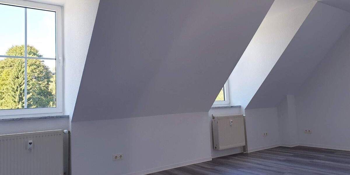 Etagenwohnung Muldenhammer Tannenbergsthal - 2 Zimmer, 64 m&sup2;, 350&euro; | Angebot:25051405