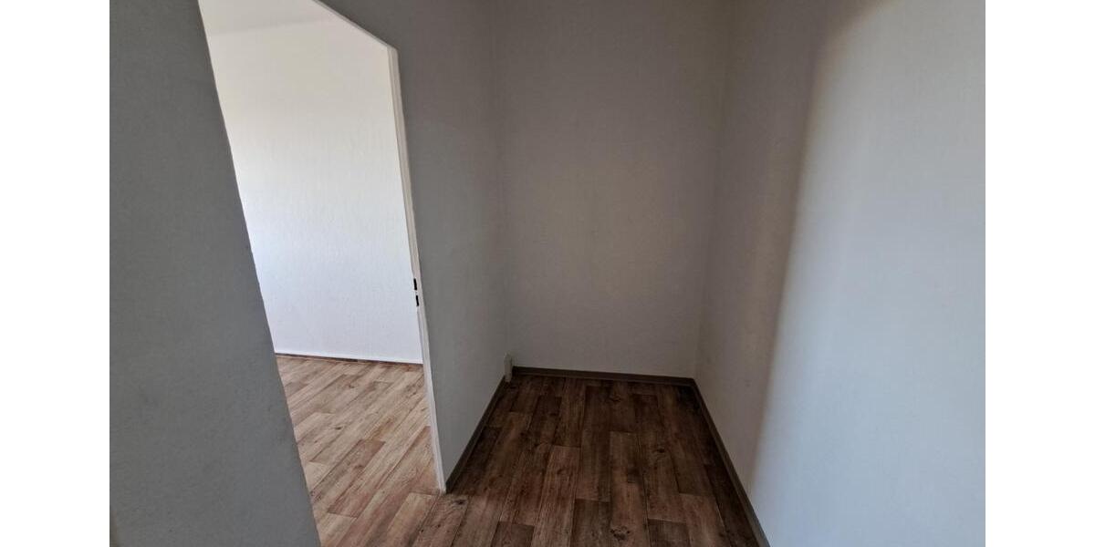 Etagenwohnung Löbau - 2 Zimmer, 56 m&sup2;, 317&euro; | Angebot:16399404