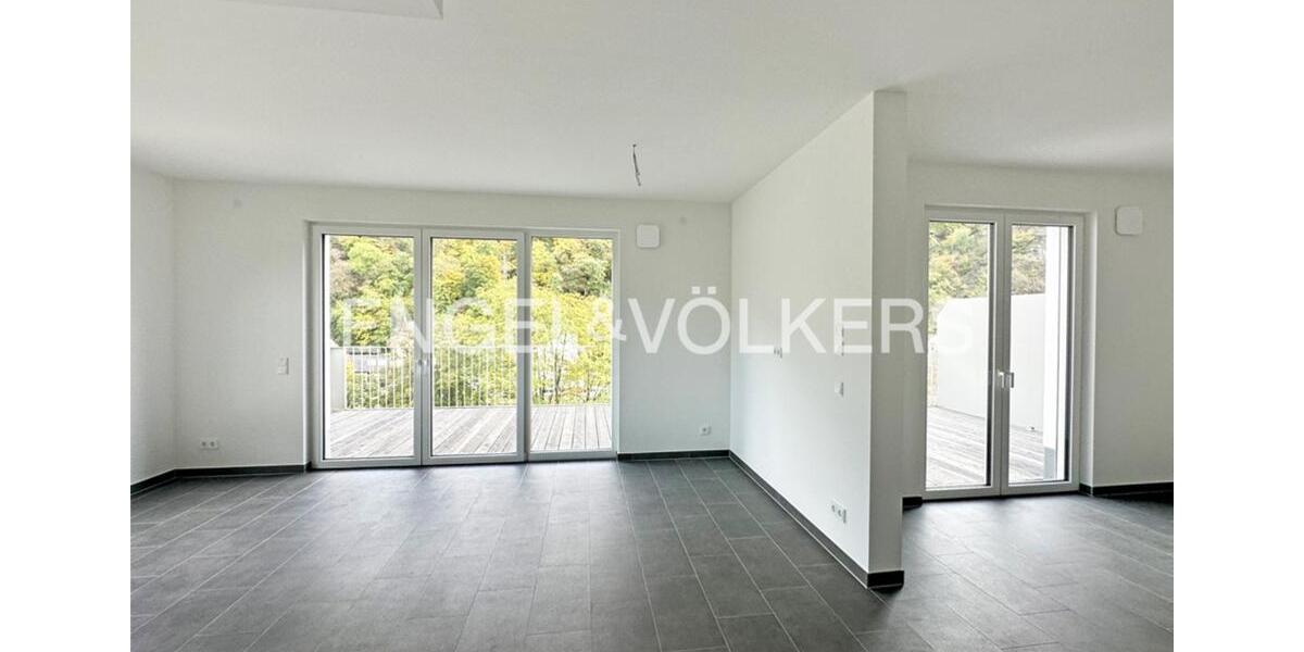 Einfamilienhaus Bad Ems - 2 Zimmer, 103 m&sup2;, 1.235&euro; | Angebot:24979122