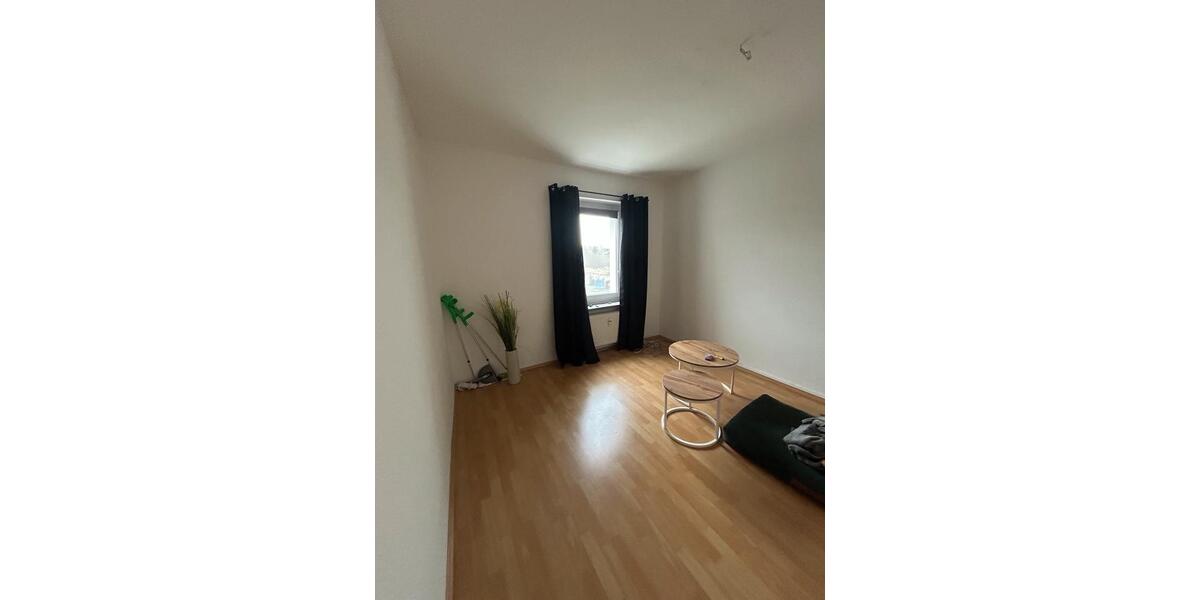 Helle 3 Raumwohnung mit Balkon ab Januar zu vermieten 3 zimmer
