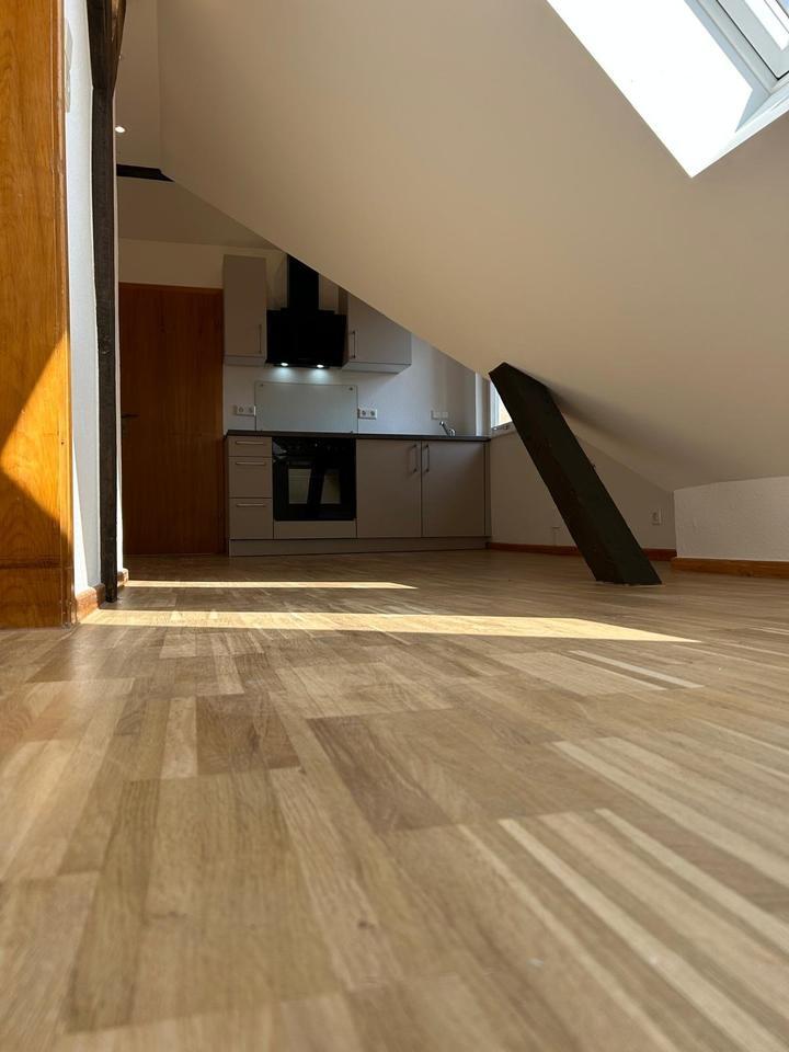 1-Zimmer-DG nahe der Altstadt - frisch renoviert