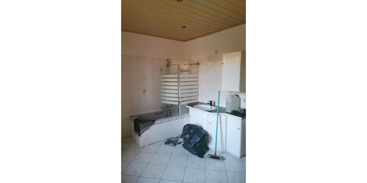 Etagenwohnung Hohenstein-Ernstthal Ernstthal - 4 Zimmer, 79 m&sup2;, 590&euro; | Angebot:26223322