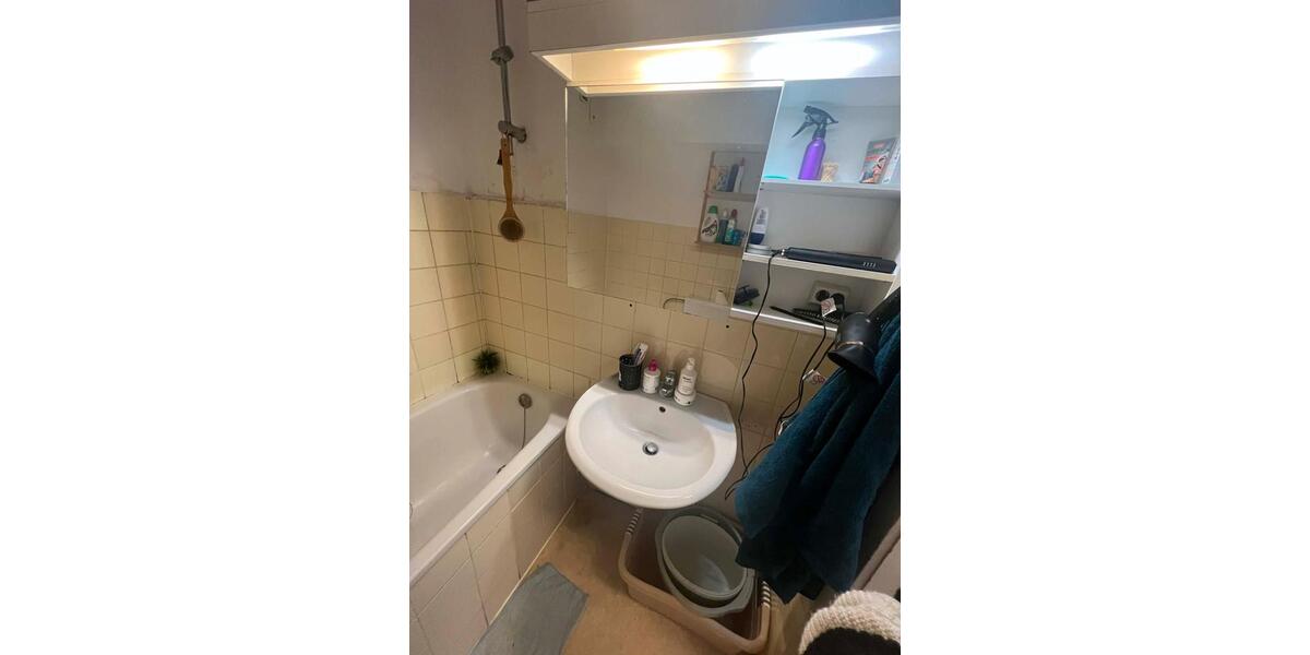 Etagenwohnung Köln Ehrenfeld - 1 Zimmer, 26 m&sup2;, 720&euro; | Angebot:26343015