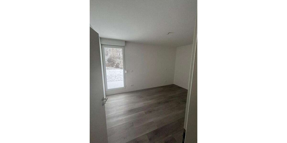 Traumhafte 4-Zimmer Wohnung in Neunkirchen Hangard zu vermieten 4 zimmer