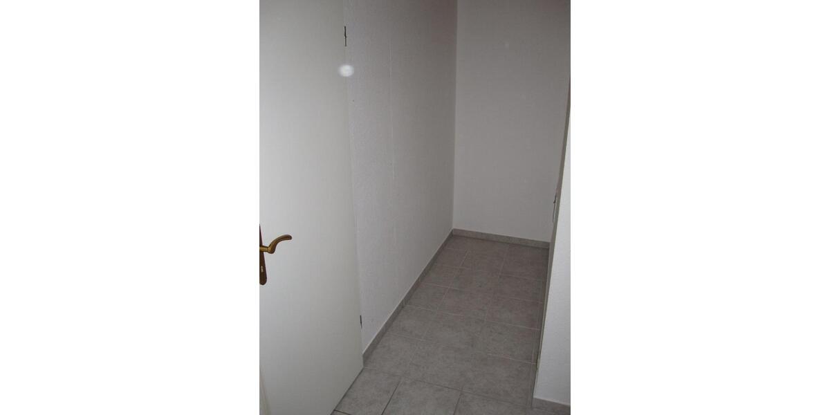 Dachgeschoßwohnung Troisdorf Altenrath - 2.5 Zimmer, 93 m&sup2;, 880&euro; | Angebot:25962569