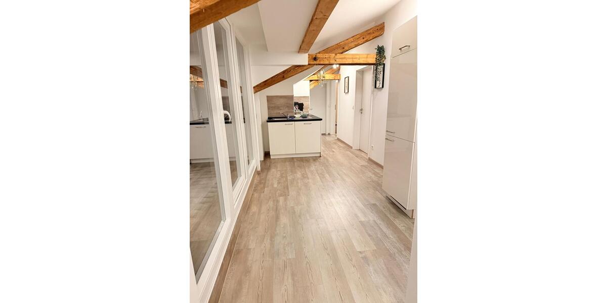 Dachgeschoßwohnung Krefeld - 3 Zimmer, 80 m&sup2;, 500&euro; | Angebot:24890850