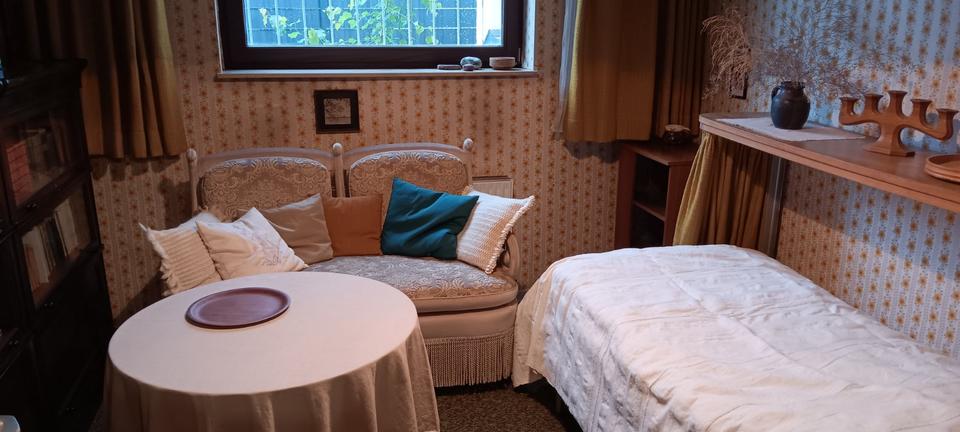 Einfamilienhaus Gummersbach - 6 Zimmer, 150 m&sup2;, 1.900&euro; | Angebot:24750886