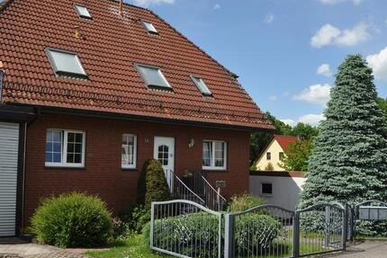Wohnung Brandis - 3 Zimmer, 80 m&sup2;, 720&euro; | Angebot:26626262