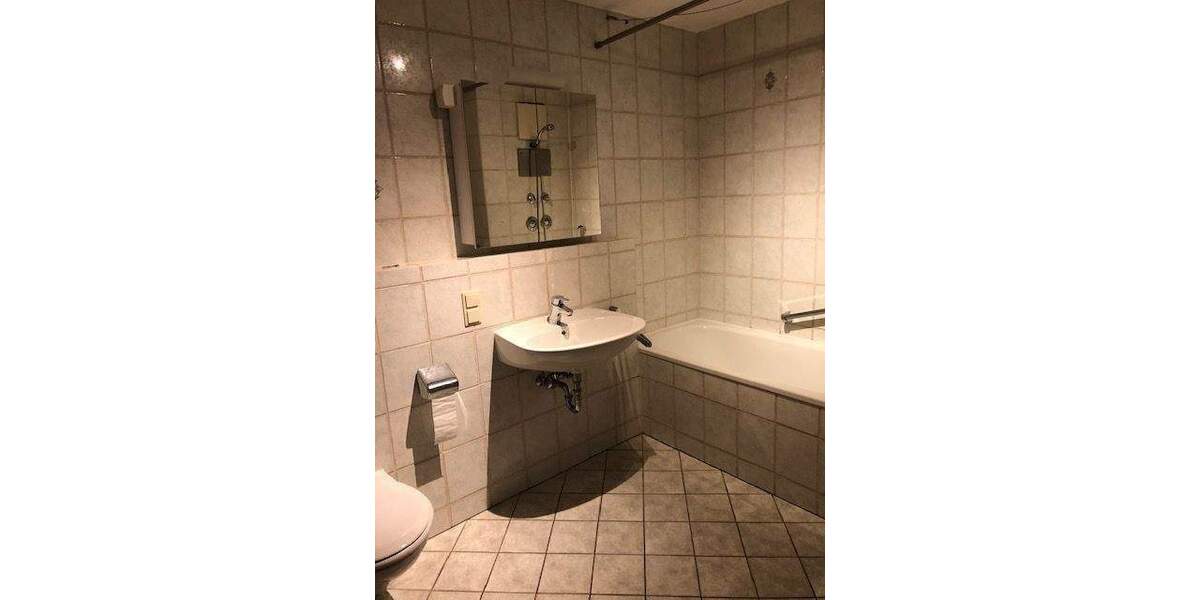 Etagenwohnung Coburg - 3 Zimmer, 73 m&sup2;, 735&euro; | Angebot:24874230