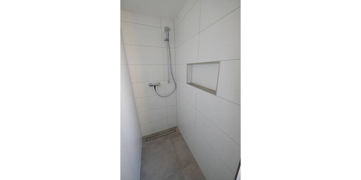 Etagenwohnung Frankfurt am Main Innenstadt - 2 Zimmer, 61 m&sup2;, 1.400&euro; | Angebot:26113075