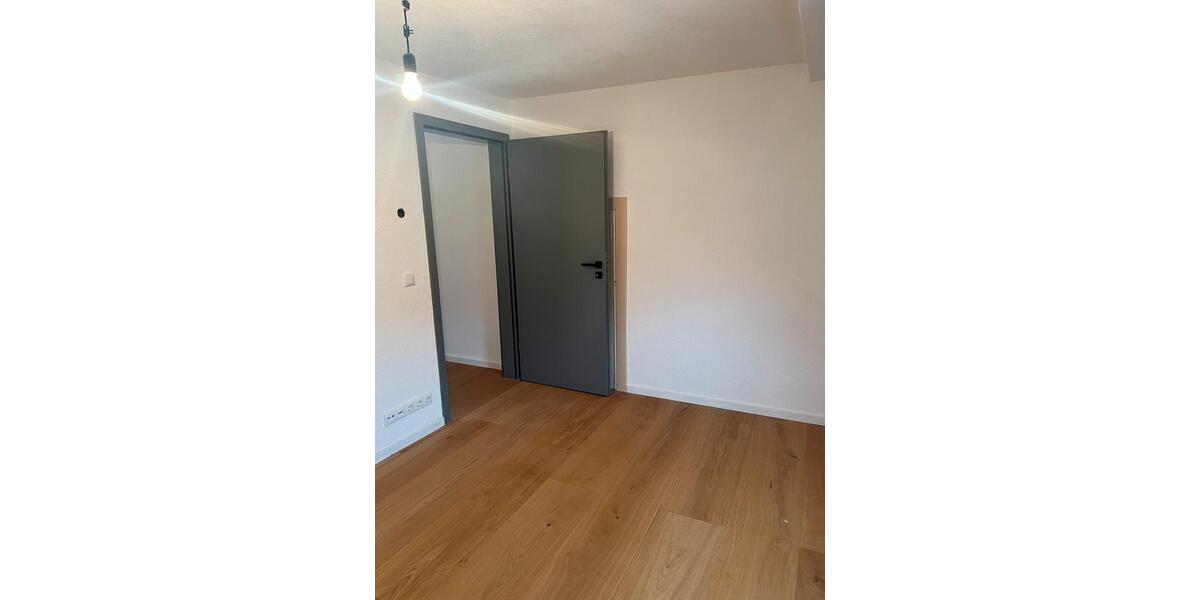 Dachgeschoßwohnung Biedenkopf - 2 Zimmer, 60 m&sup2;, 550&euro; | Angebot:25722436