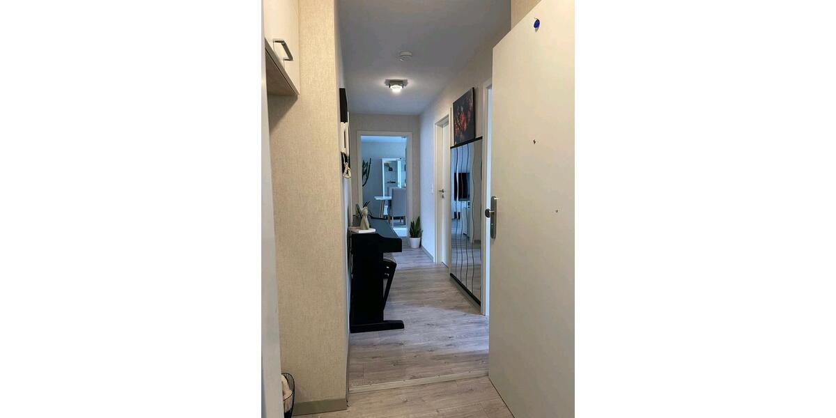 Dachgeschoßwohnung Frankfurt (Oder) - 3 Zimmer, 61 m&sup2;, 750&euro; | Angebot:25660112