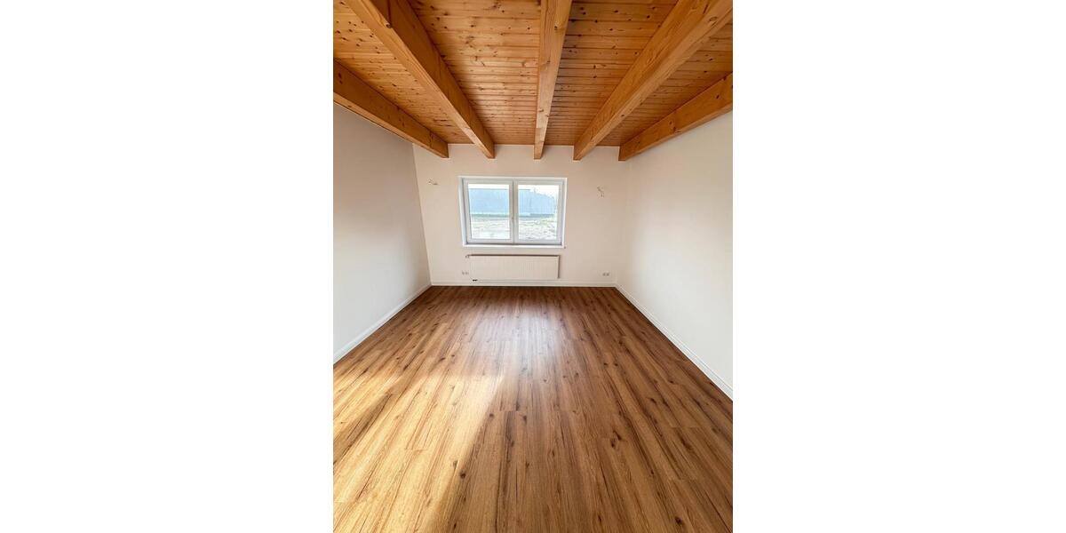 Erdgeschoßwohnung Wittenförden - 4 Zimmer, 136 m&sup2;, 1.200&euro; | Angebot:26258806