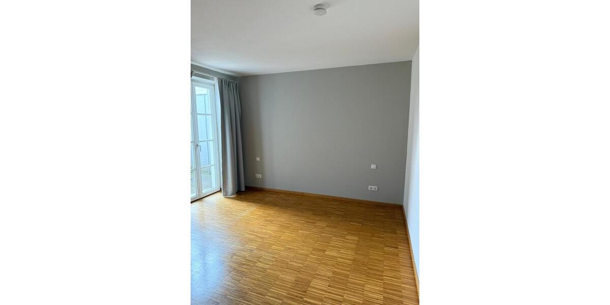 Etagenwohnung Mindelheim - 2 Zimmer, 74 m&sup2;, 820&euro; | Angebot:24748418