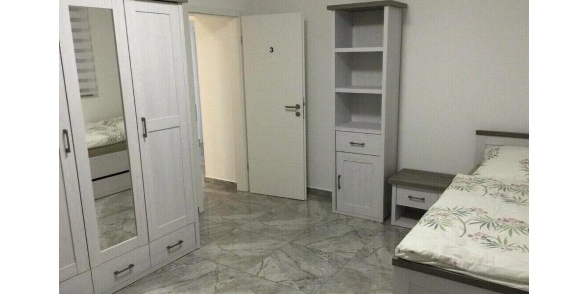 Damen WG Zimmer möbiliert in Friedrichshafen ca.200m Seenähe 1 zimmer