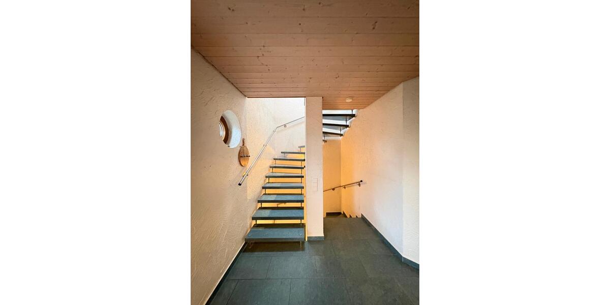 Einfamilienhaus Eutingen im Gäu - 6.5 Zimmer, 130 m&sup2;, 1.350&euro; | Angebot:24744634