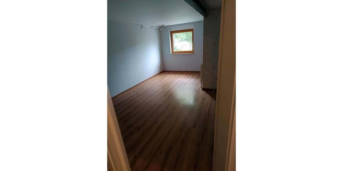 Etagenwohnung Sontheim an der Brenz - 6 Zimmer, 180 m&sup2;, 1.450&euro; | Angebot:26312704