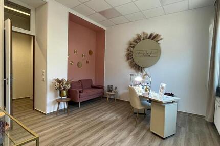 Modernes, helles Büro im Erdgeschoss mit vielfältigen Erweiterungsmöglichkeiten zimmer