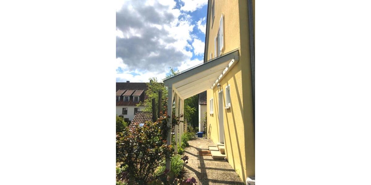 Doppelhaushälfte Rottweil - 7 Zimmer, 132 m&sup2;, 1.550&euro; | Angebot:24333134