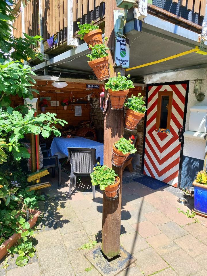 Bonefeld - Ortsmitte Kleines Häuschen in WG-Hofanlage