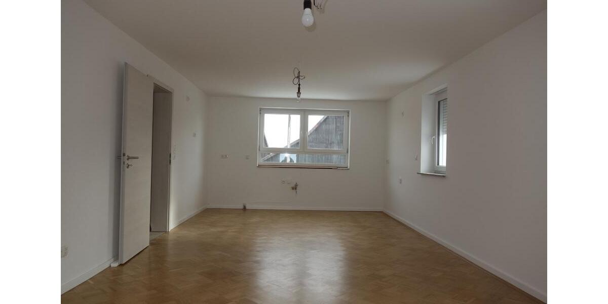 Etagenwohnung Birstein - 3 Zimmer, 86 m&sup2;, 850&euro; | Angebot:24466585