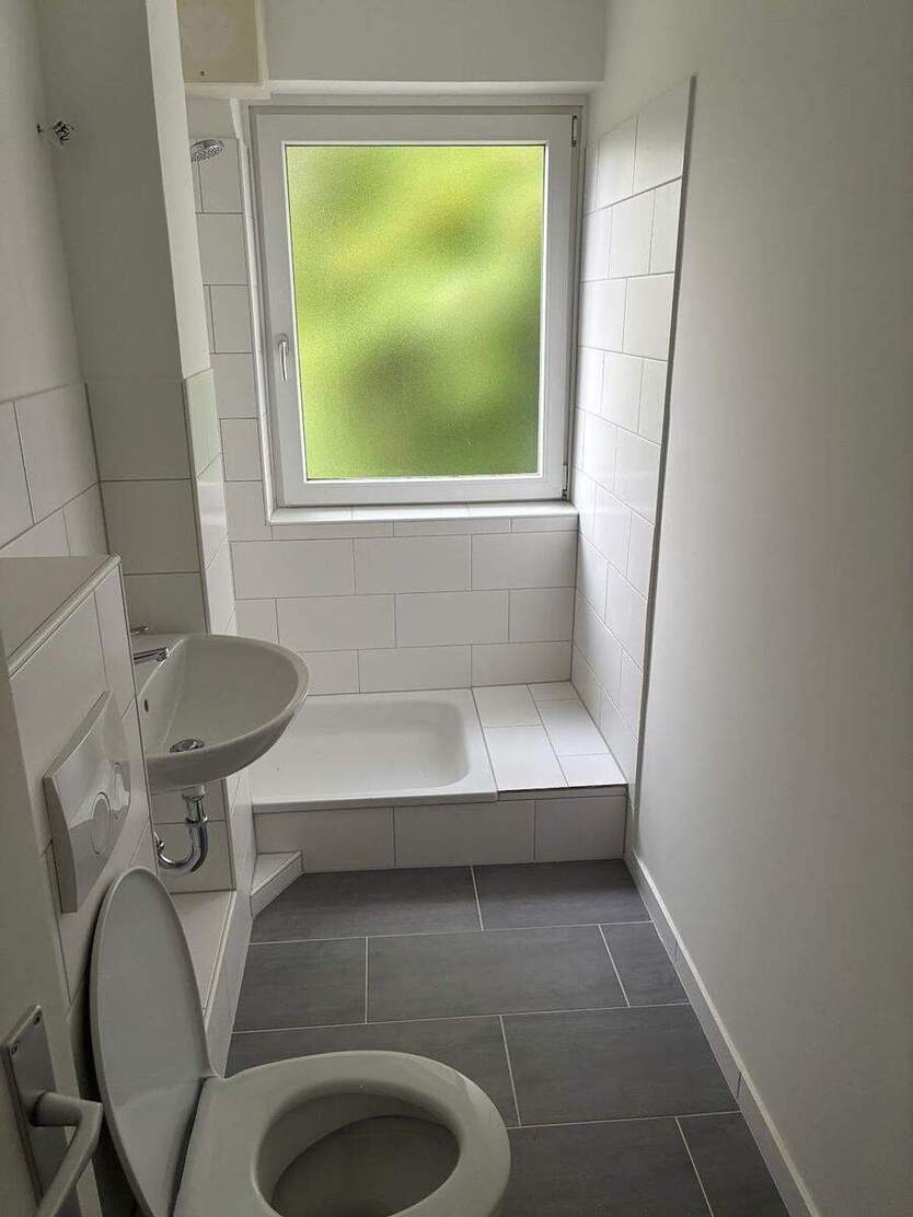 Erstbezug nach Sanierung - Charmante Wohnung in ruhiger grüner Lage von Elmshorn HHS 6 1 zimmer
