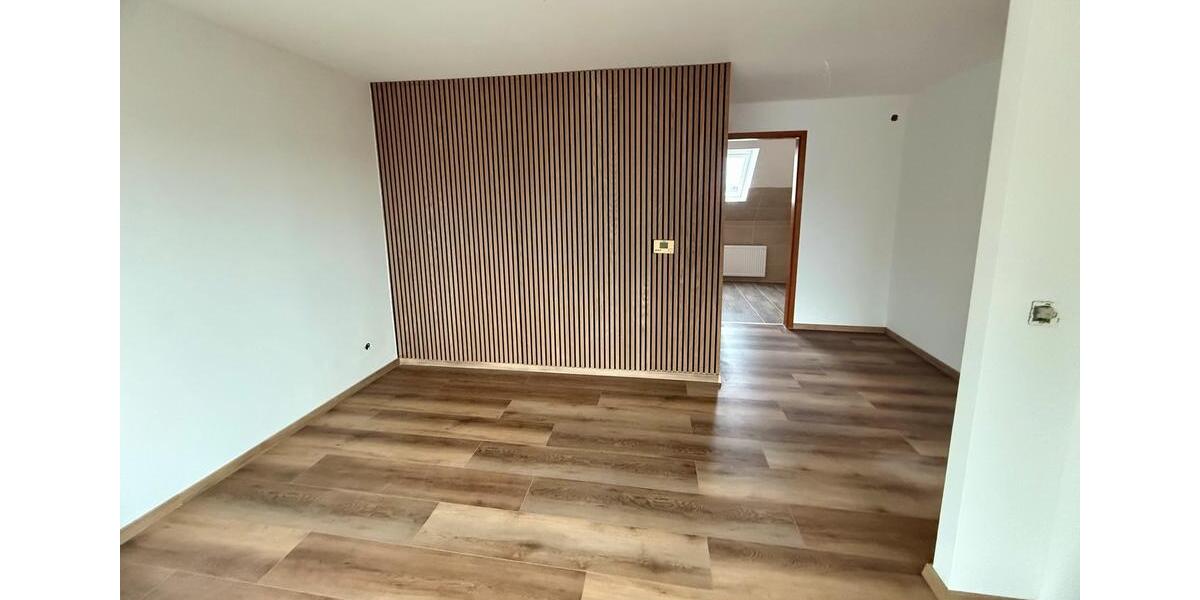 Kernsanierte DG-Wohnung am Mattlerbusch-Park ! 2 zimmer