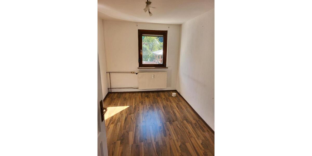 Etagenwohnung Hausach - 3 Zimmer, 65 m&sup2;, 780&euro; | Angebot:26692444