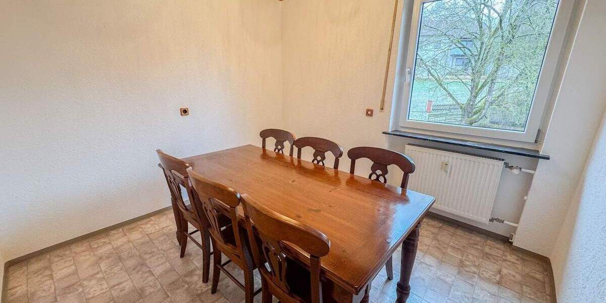 Etagenwohnung Sulzbach-Rosenberg Rosenberg - 4 Zimmer, 95 m&sup2;, 840&euro; | Angebot:26106612