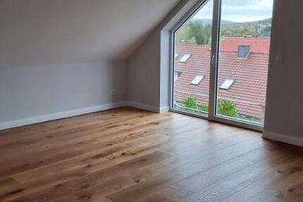 Erstbezug 3,5-Zimmer Dachgeschosswohnung mit wunderschöner Aussicht 3 zimmer