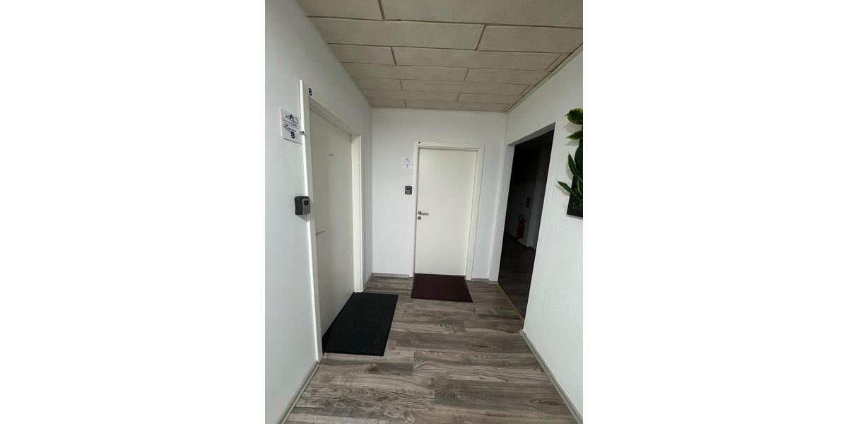 Wohnen auf Zeit Duisburg Beeck - 15 Zimmer, 300 m&sup2;, 20&euro; | Angebot:25845393