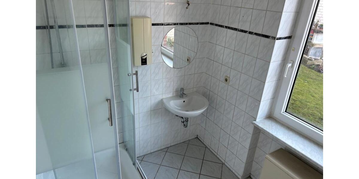 Erdgeschoßwohnung Altentreptow - 2 Zimmer, 63 m&sup2;, 390&euro; | Angebot:26383756