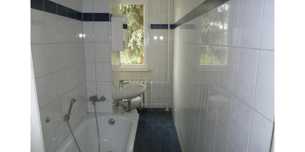 Etagenwohnung Südliches Anhalt - 2 Zimmer, 47 m&sup2;, 198&euro; | Angebot:24750011